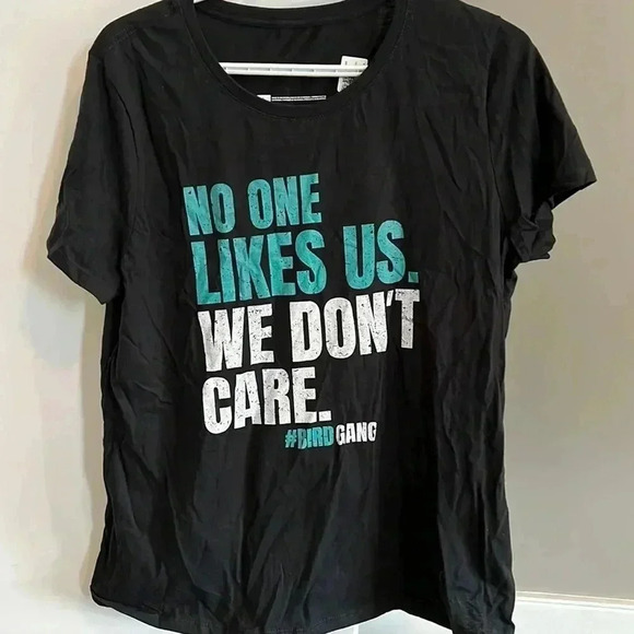 (15) NWT Philadelphia eagles  tshirt - Picture 1 of 2